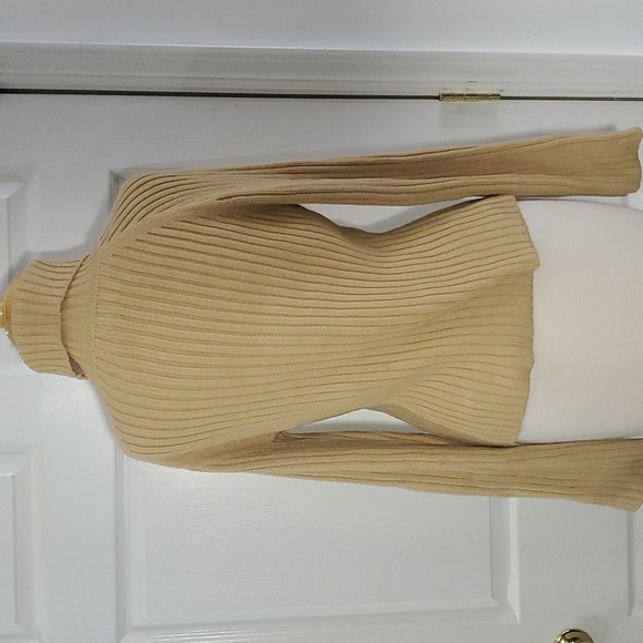 Vintage 90s INC Ribbed Cream Color Turtleneck Sweater Size Large Made in Austria - Picture 2 of 8